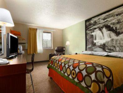 Super 8 By Wyndham Sioux Falls Near Convention Center Rum bild